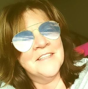 Meet your Posher, Deb